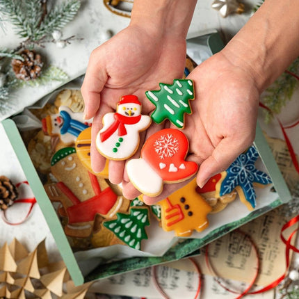 18-Piece Christmas Cookie Cutters – Stainless Steel Winter Shapes for Festive Baking