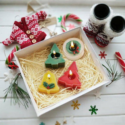 4pcs Christmas Scented Tealight Candles – Tree, Bell & Wreath Shapes