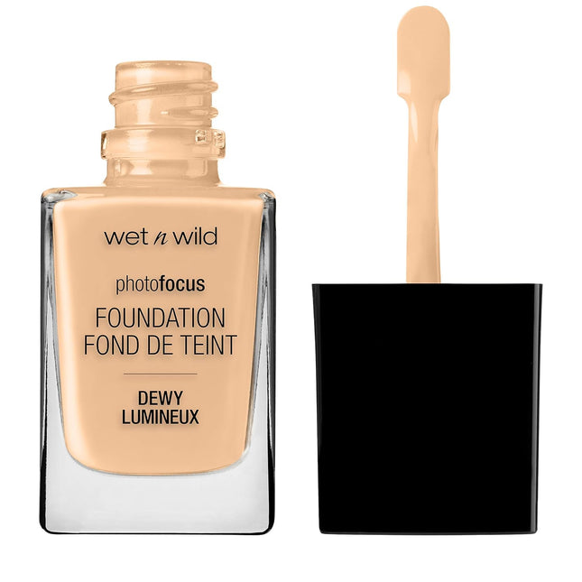 Wild Dewy Liquid Foundation – Soft Beige, Photo Focus Makeup