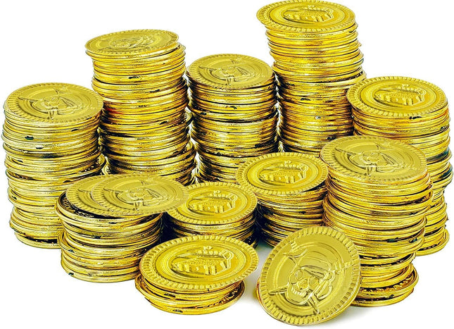 50 Pack Plastic Gold Coins for Pirate Treasure Hunt, St Patrick's Party Favors