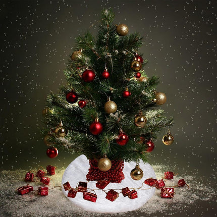 15" White Faux Fur Mini Christmas Tree Skirt – Plush Xmas Tree Decoration