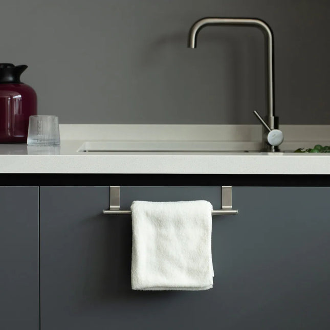Chrome Over the Door Extendable Towel Holder Rack Kitchen Bathroom Organizer