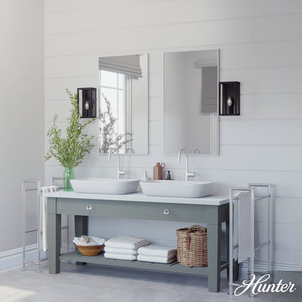 Modern Farmhouse Wall Sconce – Squire Manor 1-Light, Damp Rated