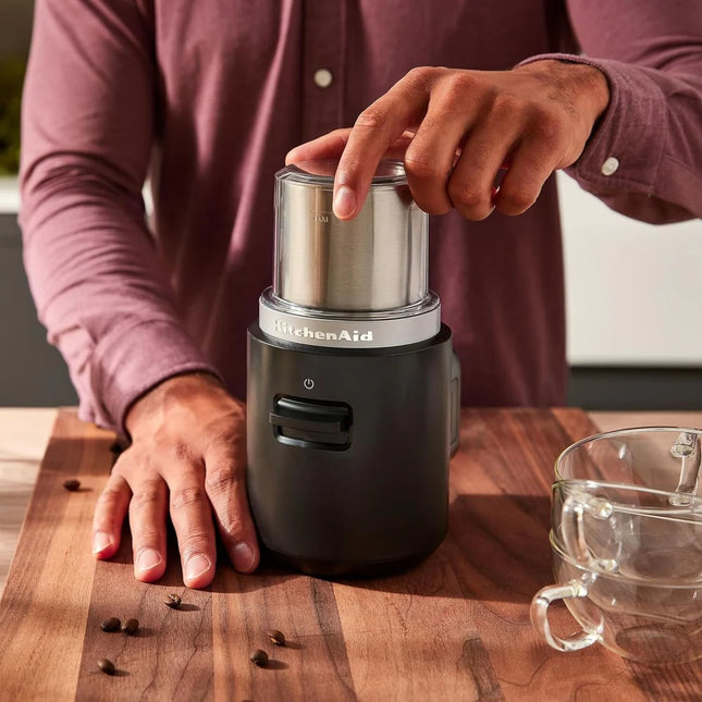 Go Cordless Blade Grinder with Rechargeable Battery for Coffee and Spices