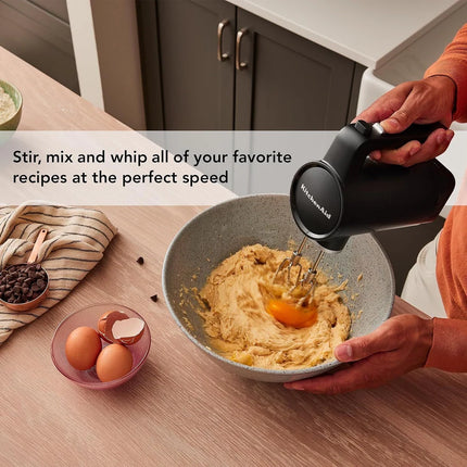 Cordless Hand Mixer Go Series with Battery and Stainless Steel Attachments