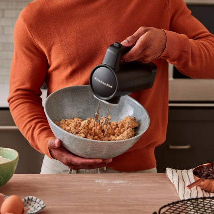 Cordless Hand Mixer Go Series with Battery and Stainless Steel Attachments