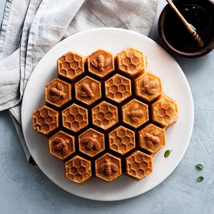 Honeycomb Pull-Apart Dessert Pan Toffee Nonstick Baking Pan Bakeware