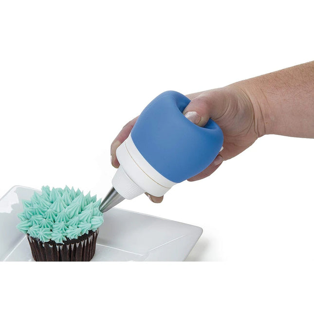 Prepworks Decorating Bulb BWC-70CDP with 3 Piping Tips – Red & Blue