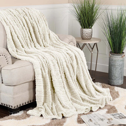 Arctic Boho Jacquard Fleece Throw Blanket – Soft Ivory Cozy Decor